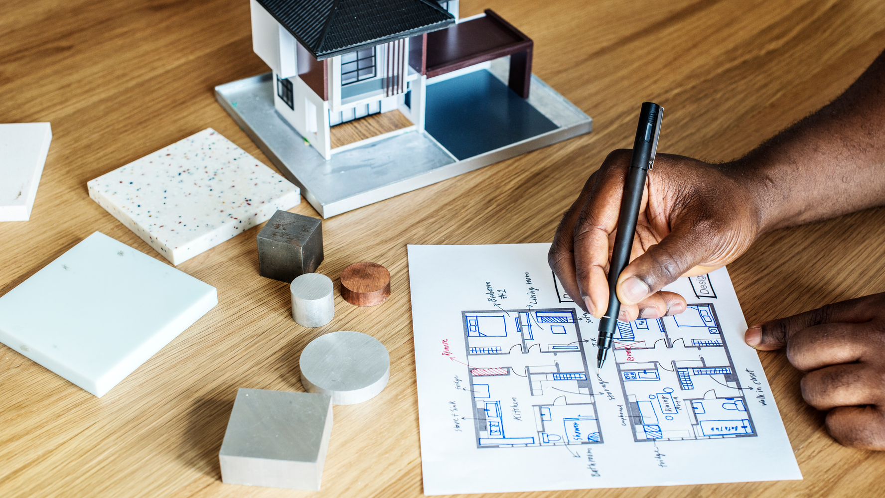 Lee más sobre el artículo ¿Cuánto cobra un arquitecto por un proyecto de una casa?
