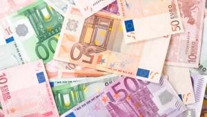 Lee más sobre el artículo Los que cobran los puntos cobran la pagaílla